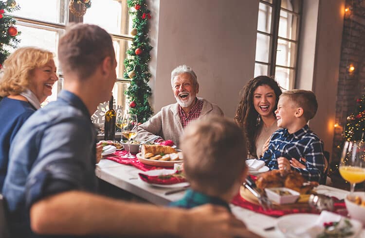 How to Best Handle the Stress of Visiting Family Over the Holidays